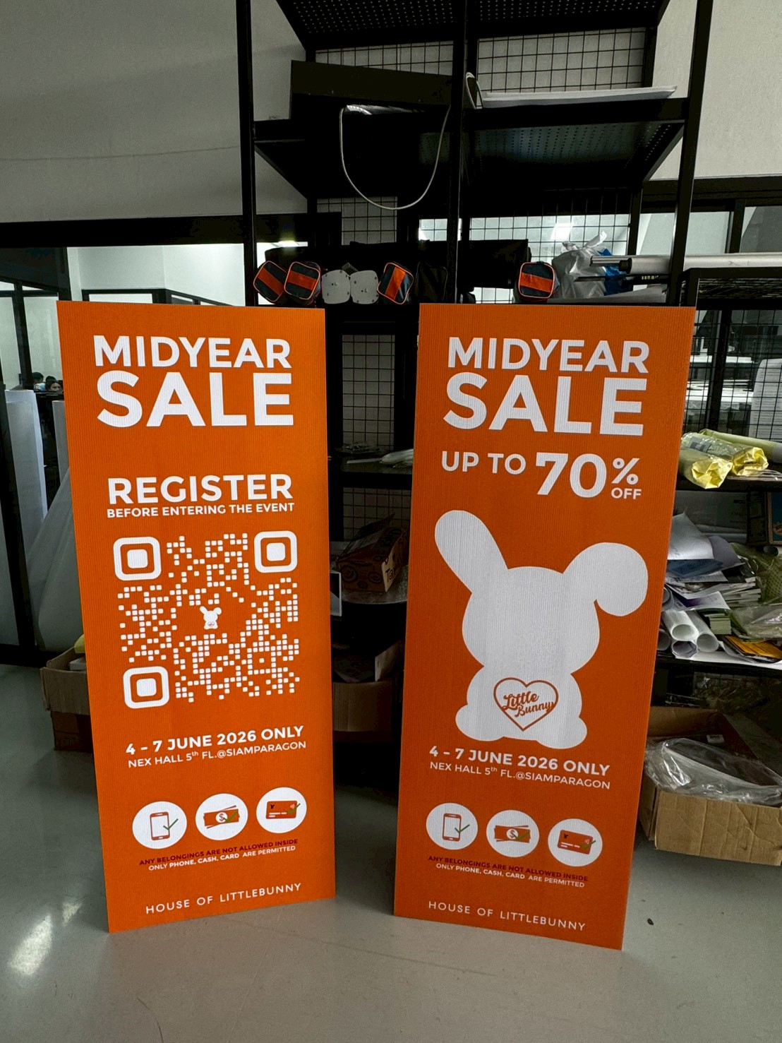 ผลงานสแตนดี้ Standee Studio