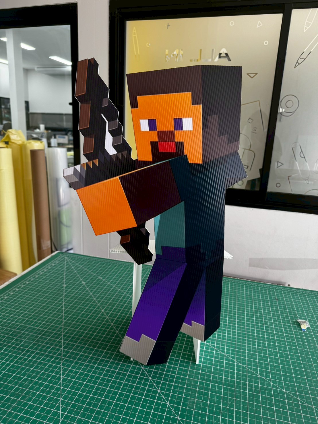 ผลงานสแตนดี้ Standee Studio
