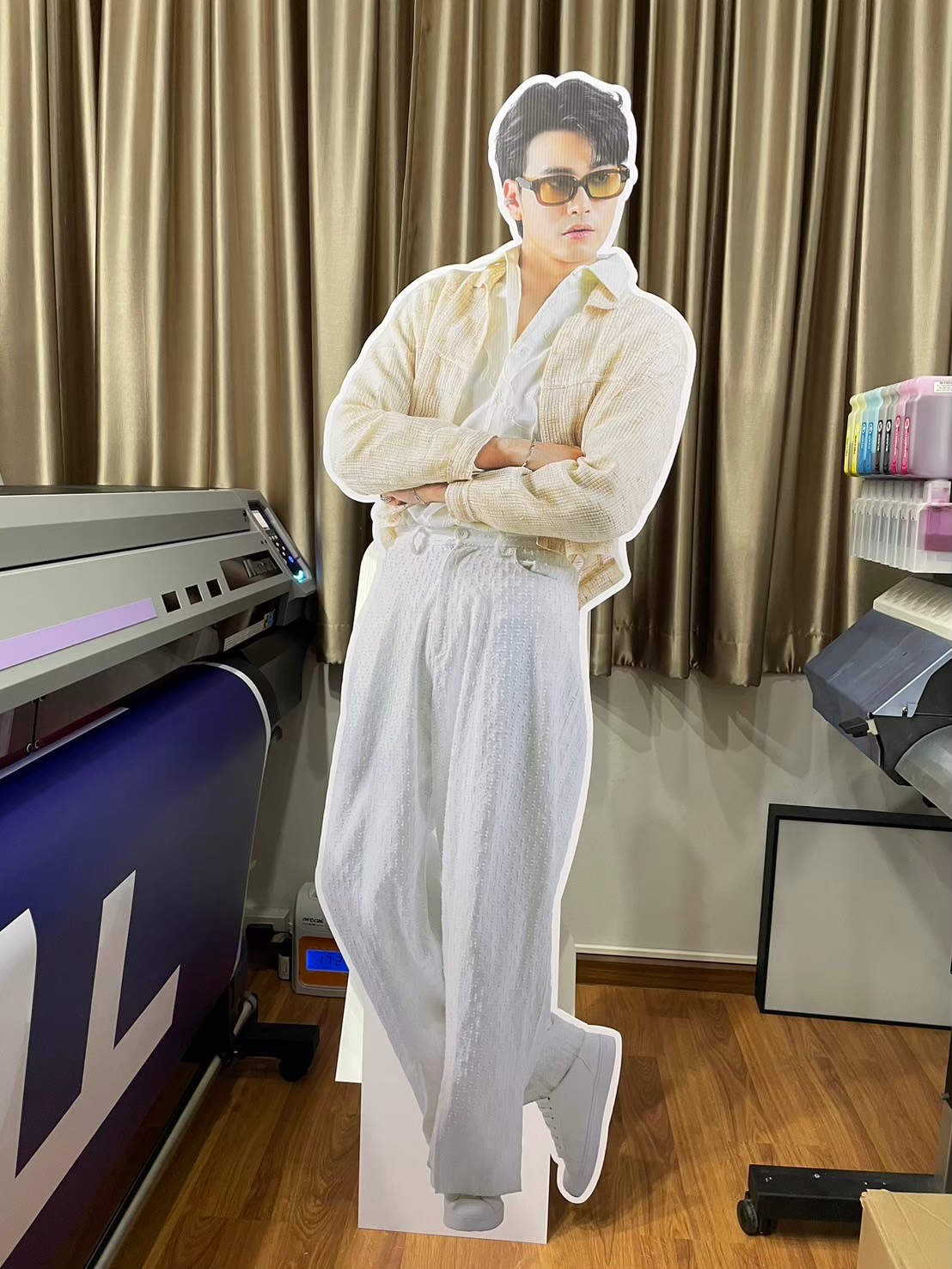 ผลงานสแตนดี้ Standee Studio