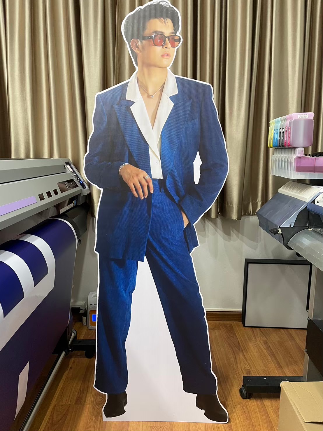 ผลงานสแตนดี้ Standee Studio