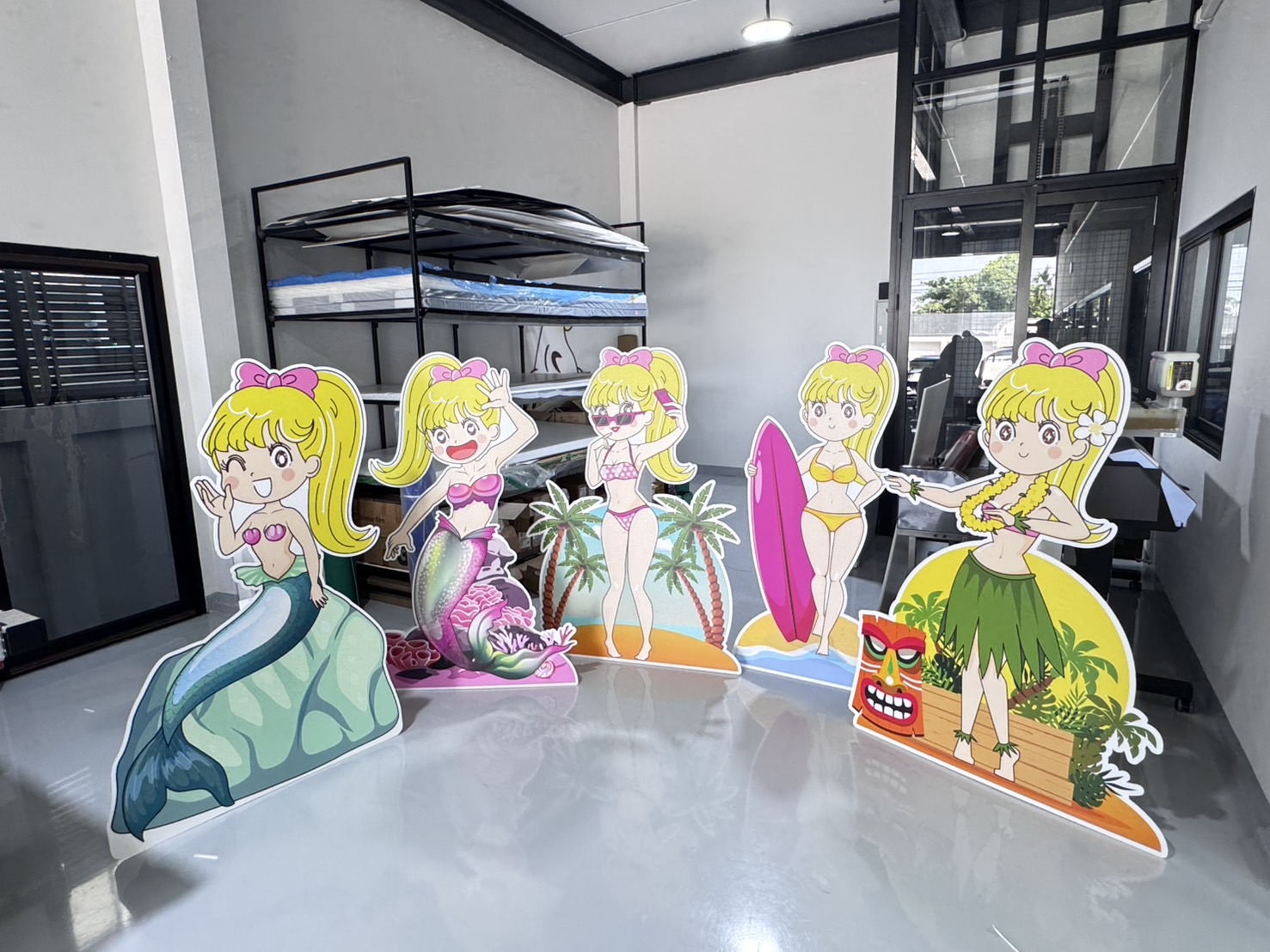 ผลงานสแตนดี้ Standee Studio